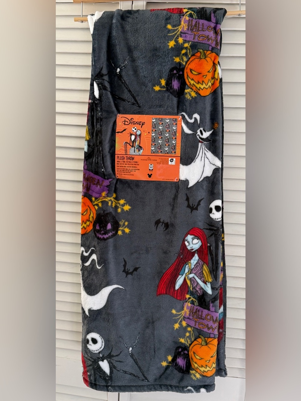The Nightmare Before Christmas Halloween Throw Blanket 50”x 70” - Picture 2 of 4